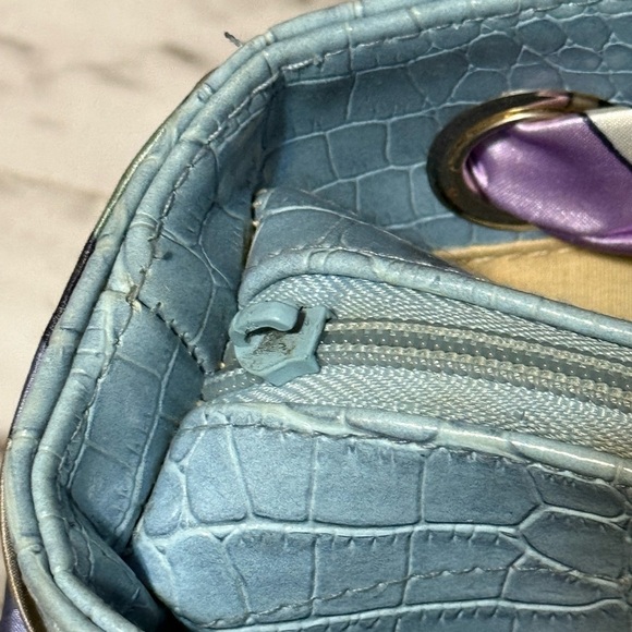 Elegant Blue and Cream Tote Bag Sonoma Lifestyle - Picture 5 of 7